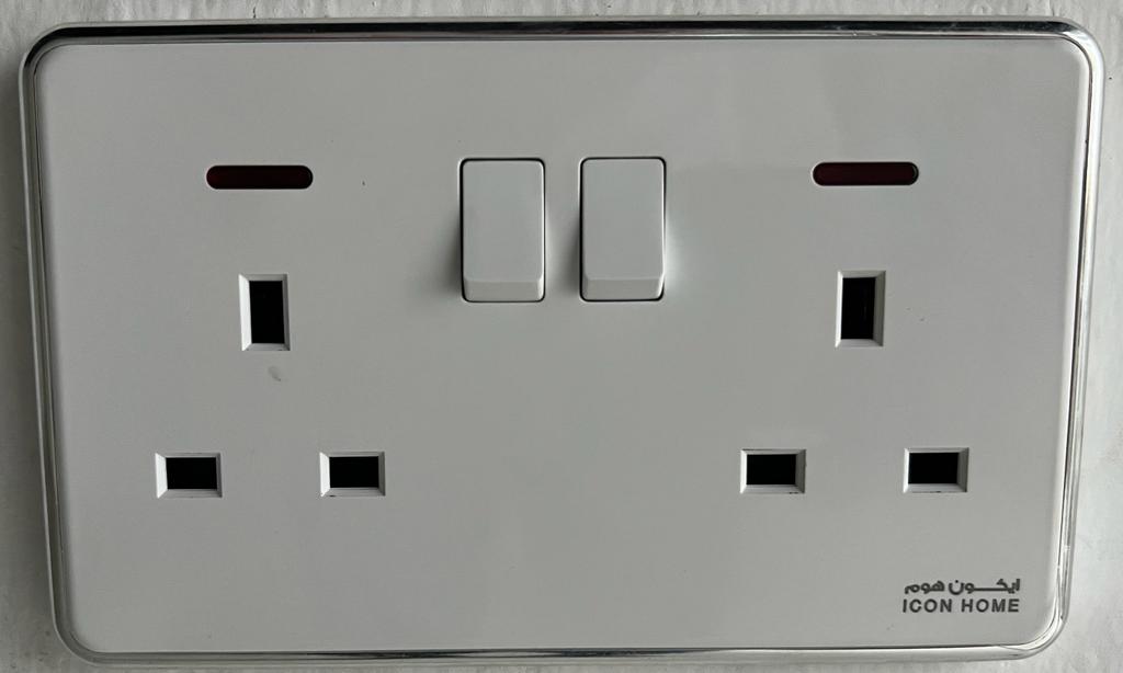 silver Circle KS10-048 ICON HOME Switched double 13A socket with neon 