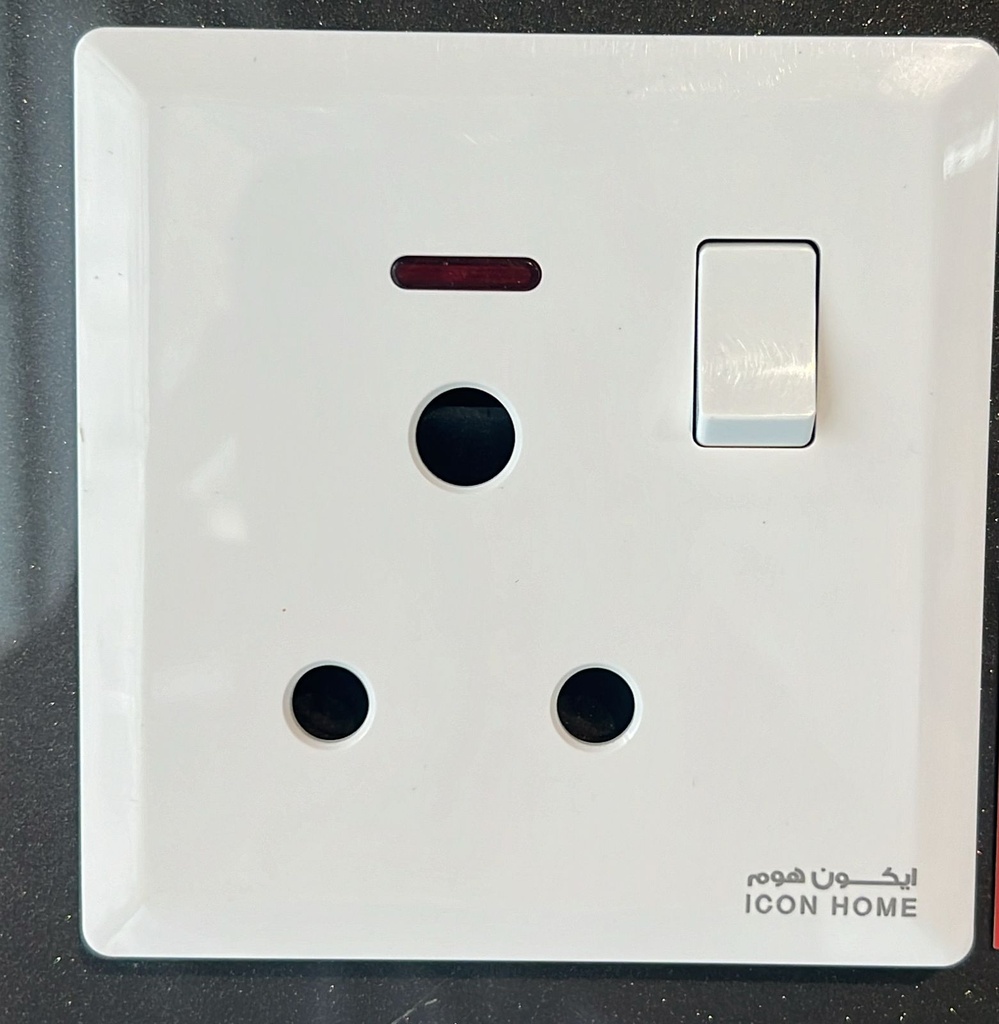 S7.1-018 ICON HOME 15A SOCKET