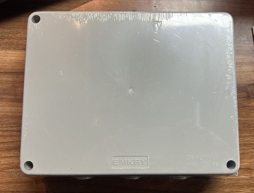 SYWB810 W/P BOX 8X10 255X200X80 EMKAY