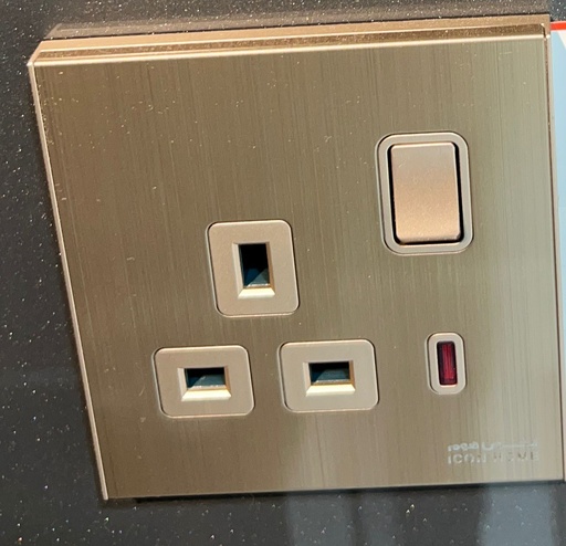 KS15-017 GOLD ICON HOME 13A SOCKET