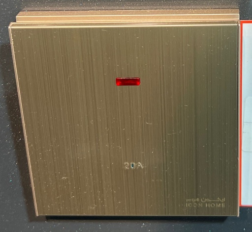 KS15-034 GOLD  ICON HOME 20A SWITCH