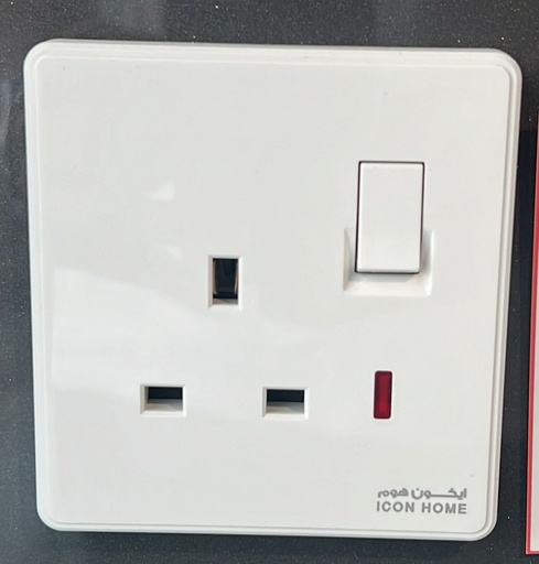 KCP1-017 ICON HOME 3A Switched universal socket 