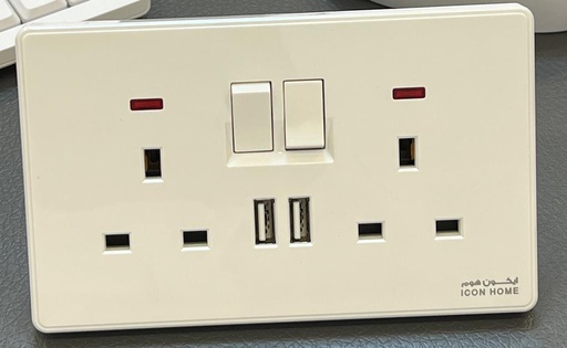 S7.1-048 ICON HOME switched double 13A socket with two USB